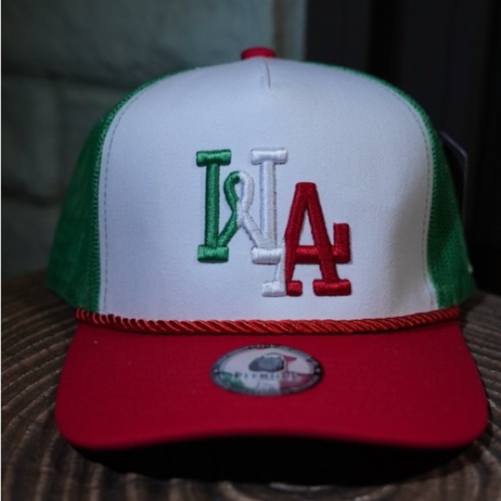 West Los Angeles SnapBack Hat - WHITE/multi